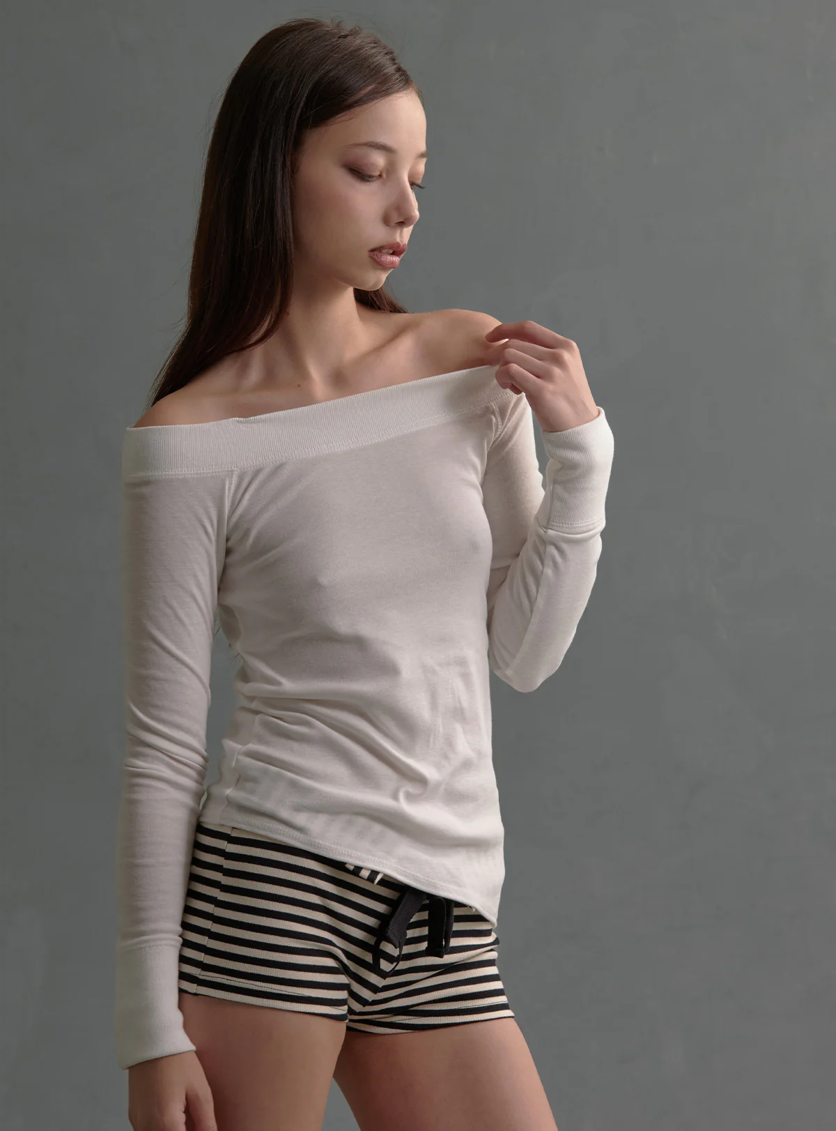 1101-pixel-top-white-4.webp Pixel Top White