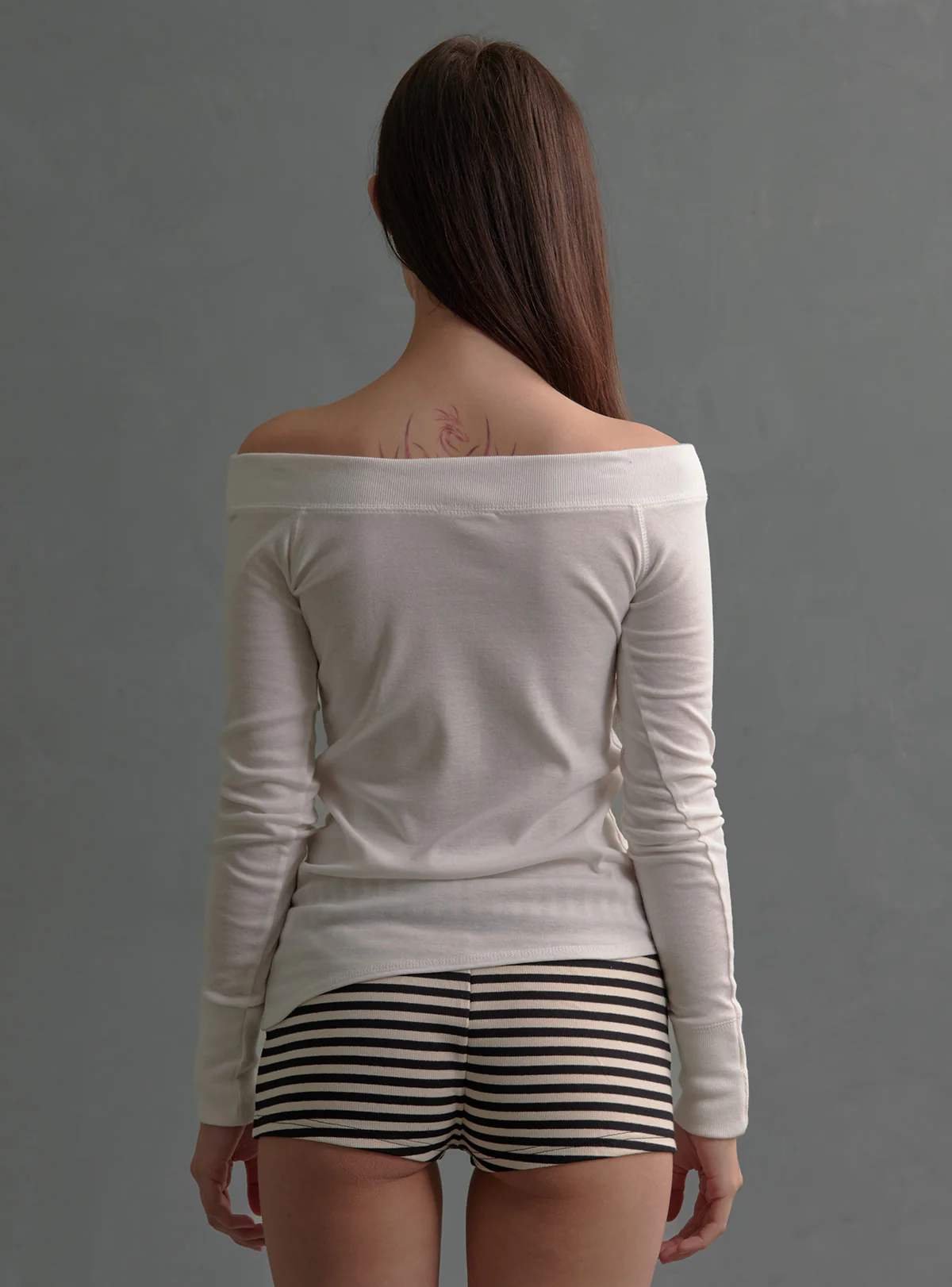 1101-pixel-top-white-5.webp Pixel Top White