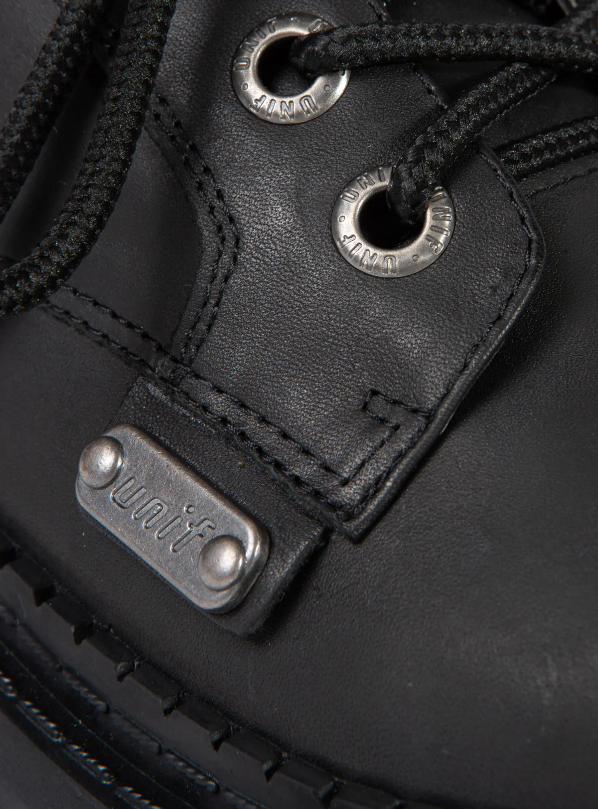 1141-trail-shoe-4.webp Trail Shoe