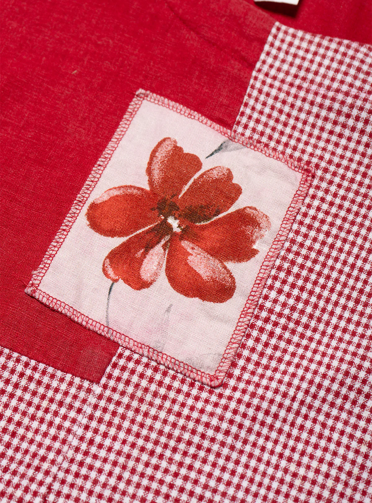 1930-vintage-naturally-petite-red-patchwork-dress-3.webp Vintage Naturally Petite Red Patchwork Dress