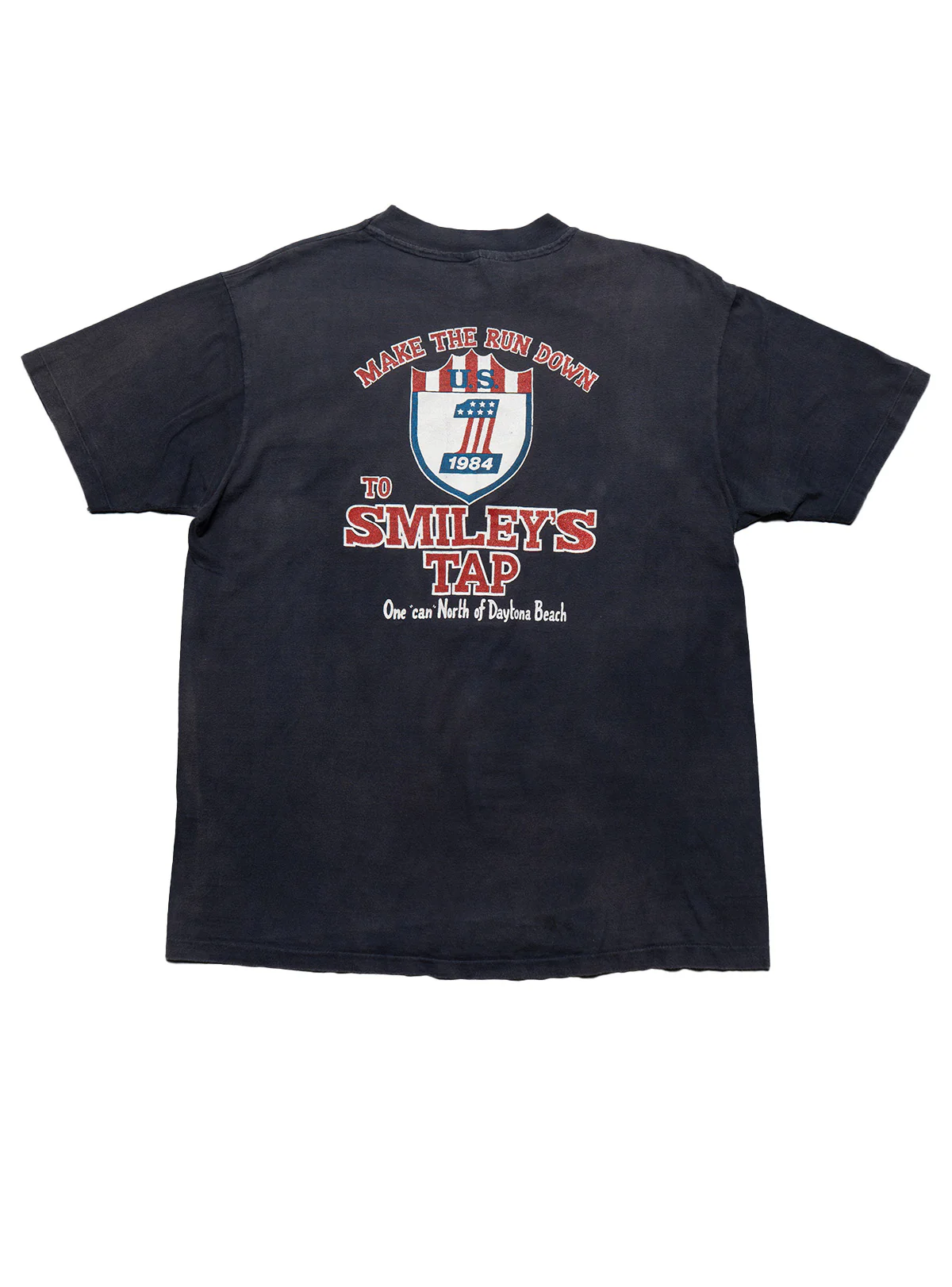 1943-vintage-smiley-s-tap-1984-tee-4.webp Vintage Smiley's Tap 1984 Tee