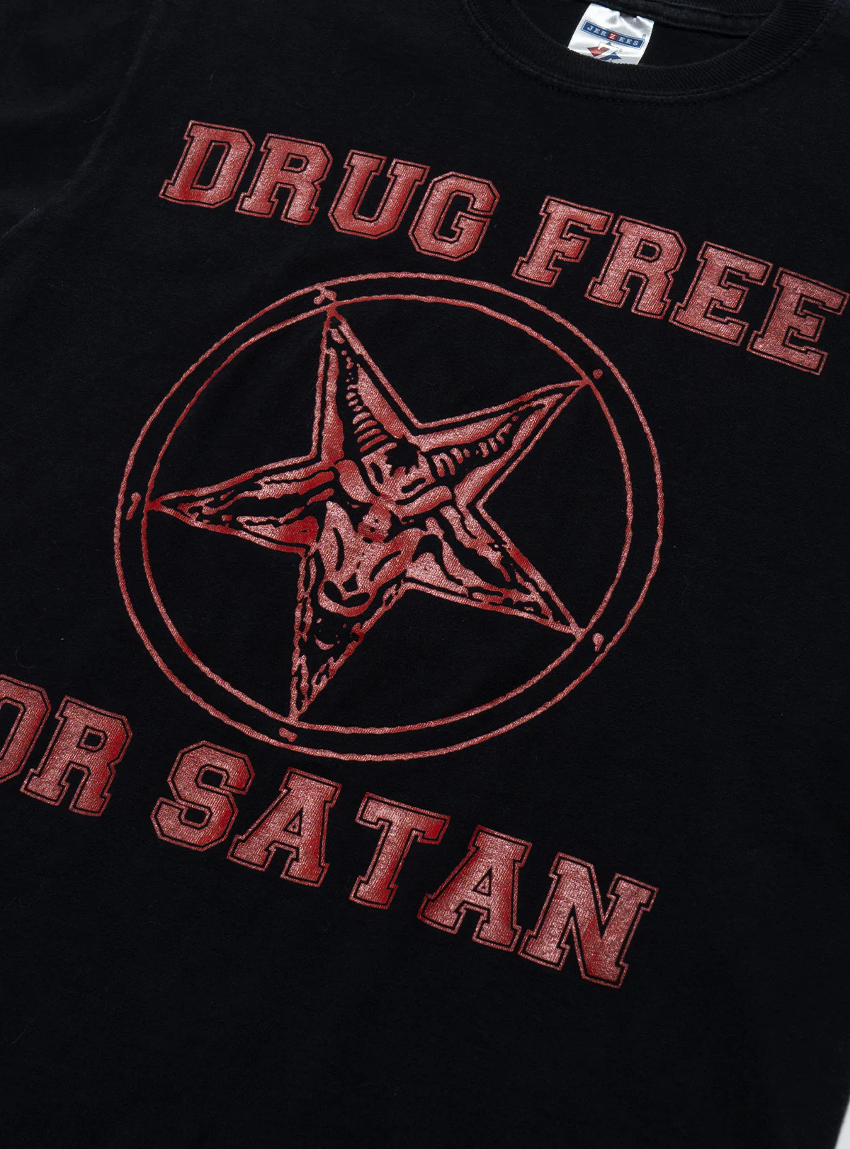 1972-vintage-drug-free-for-satan-tee-2.webp Vintage Drug Free For Satan Tee
