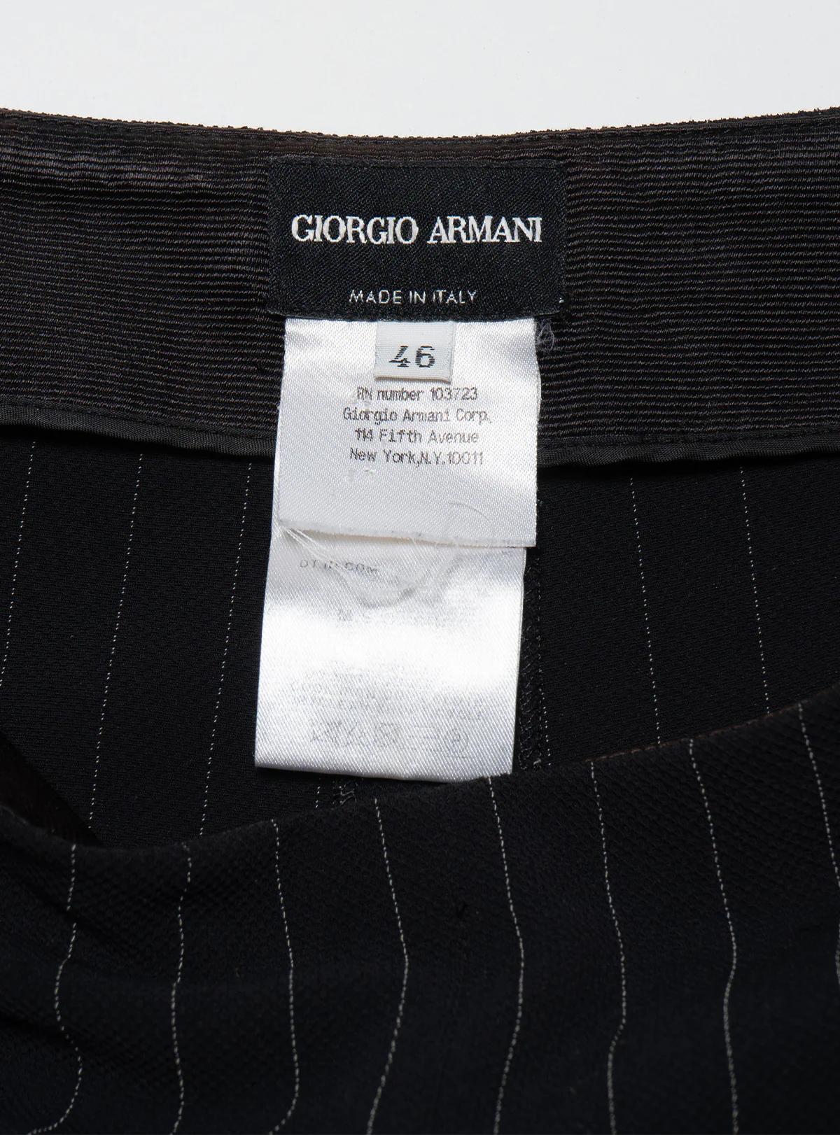 1976-vintage-giorgio-armani-pinstripe-pants-3.webp Vintage Giorgio Armani Pinstripe Pants