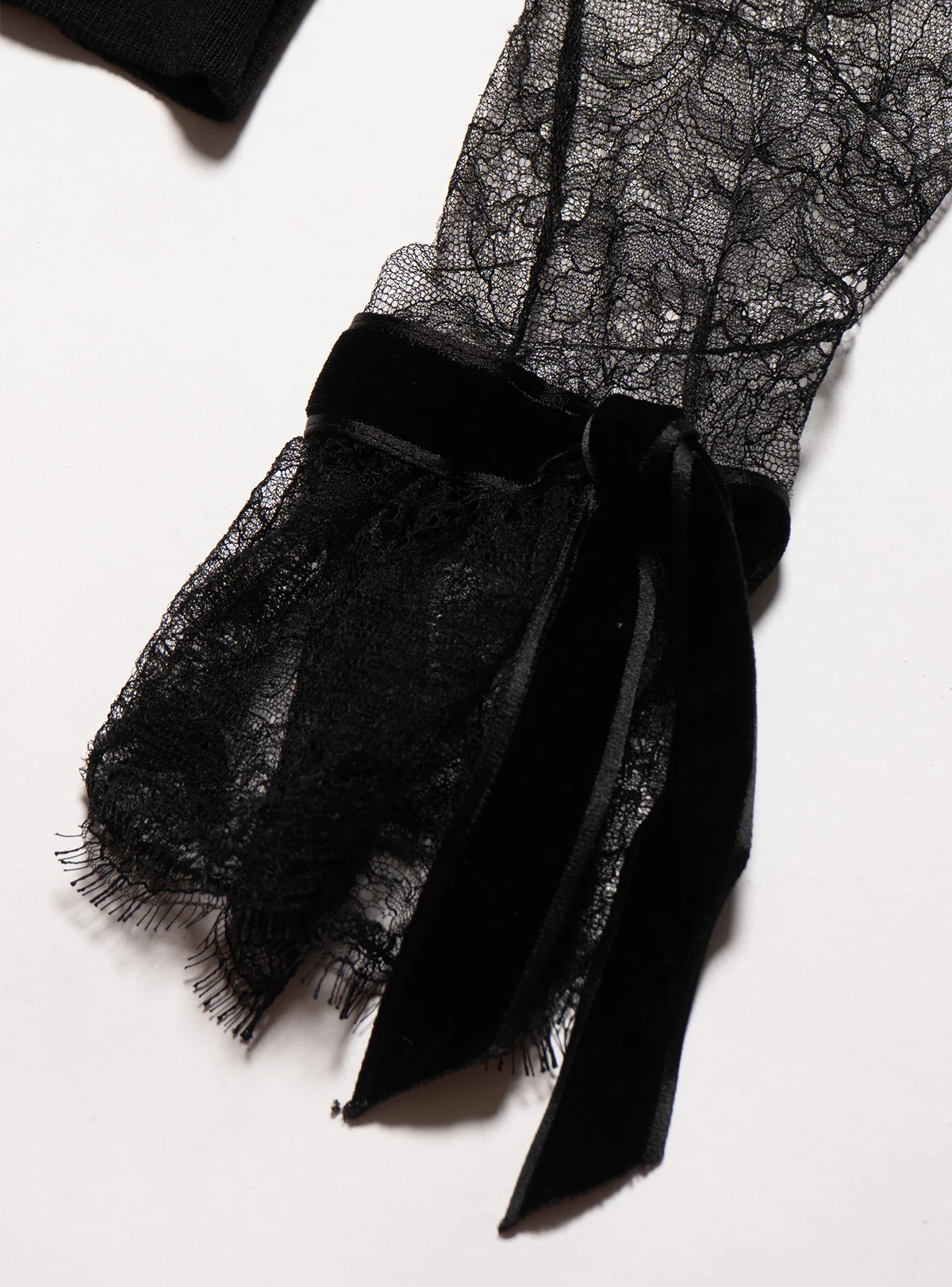 2009-vintage-blumarine-black-lace-rose-sweater-4.webp Vintage Blumarine Black lace Rose Sweater