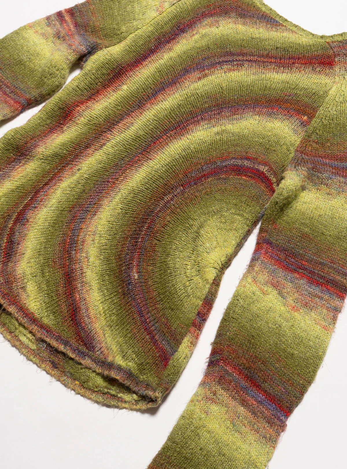 2025-vintage-talbots-petites-green-multi-colored-swirling-stripes-sweater-5.webp Vintage Talbots Petites Green Multi-colored Swirling Stripes Sweater