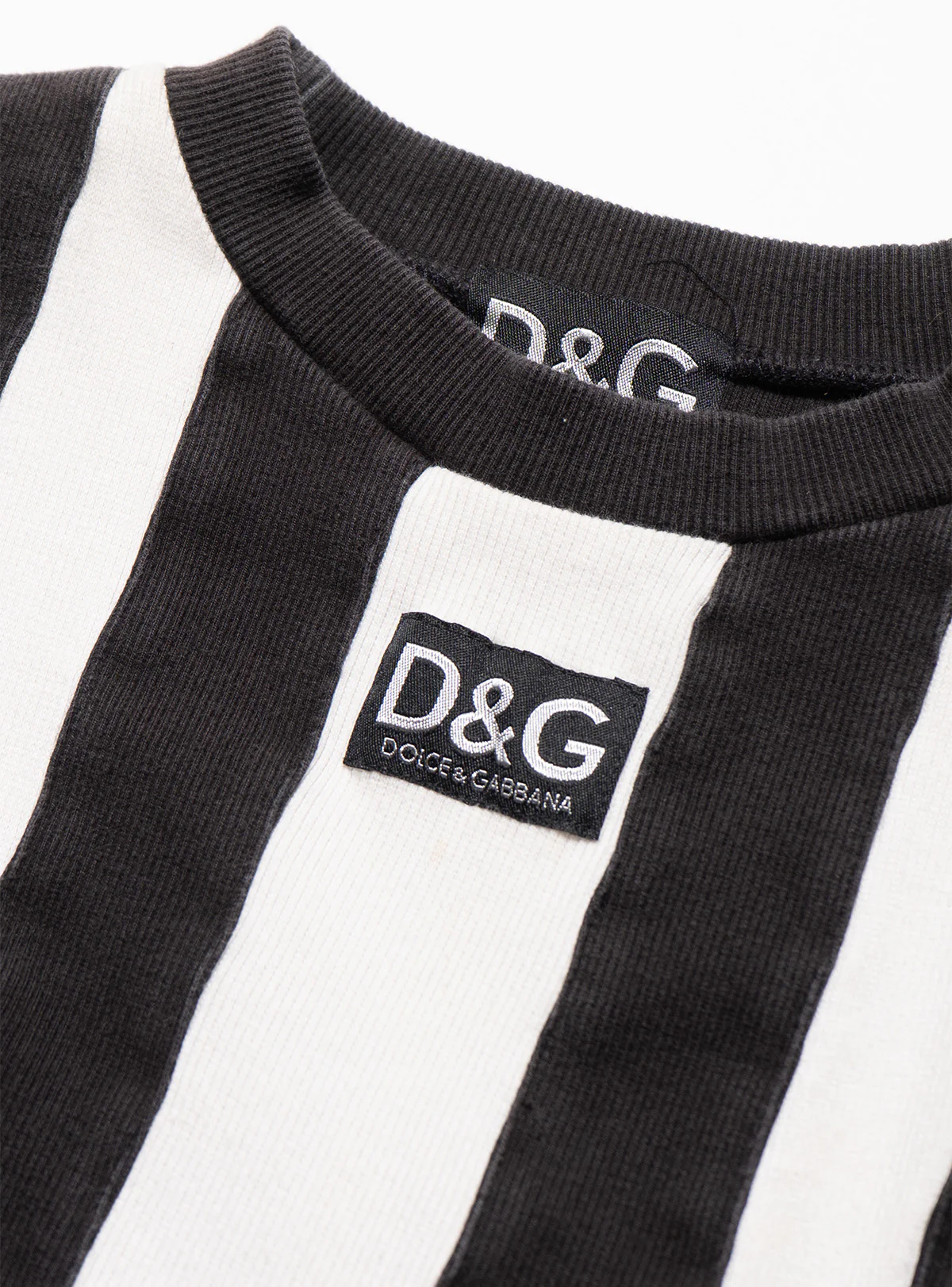 2027-vintage-d-g-black-white-striped-longsleeve-top-2.webp Vintage D&G Black & White Striped Longsleeve Top