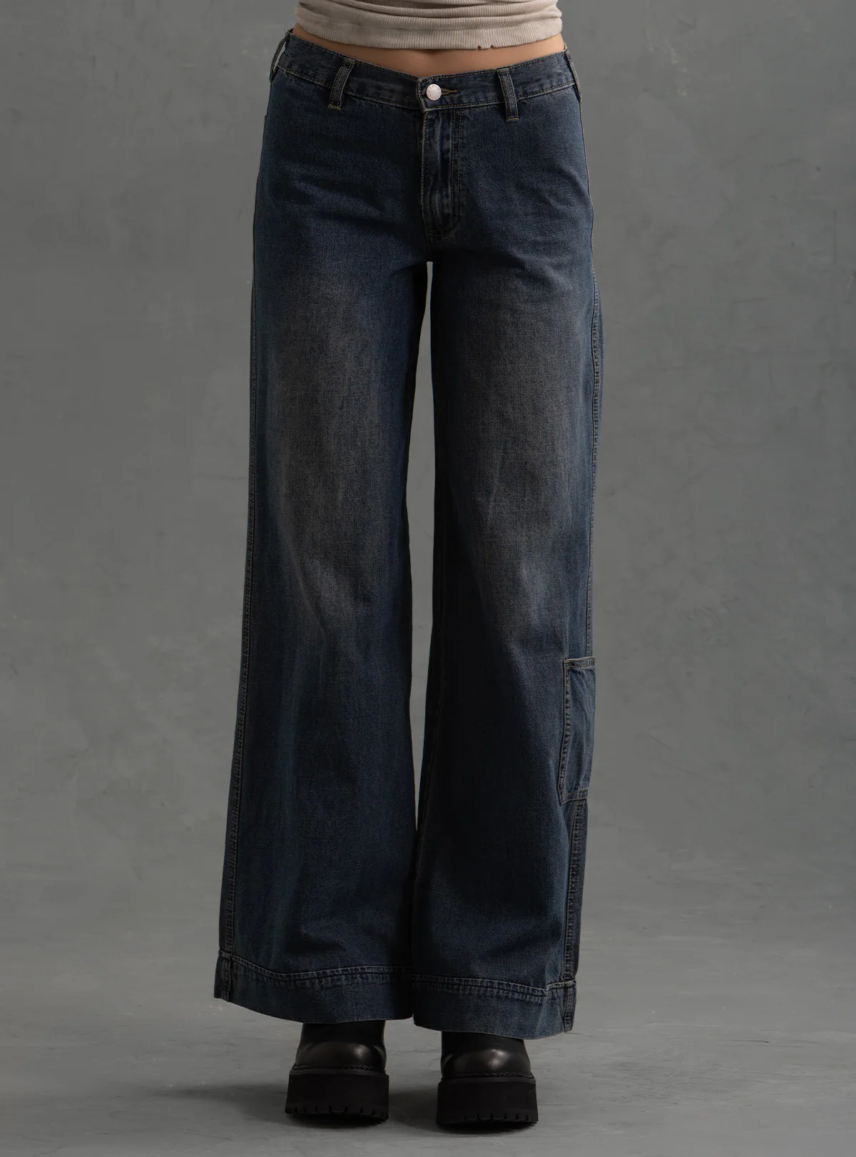 Serif Pants