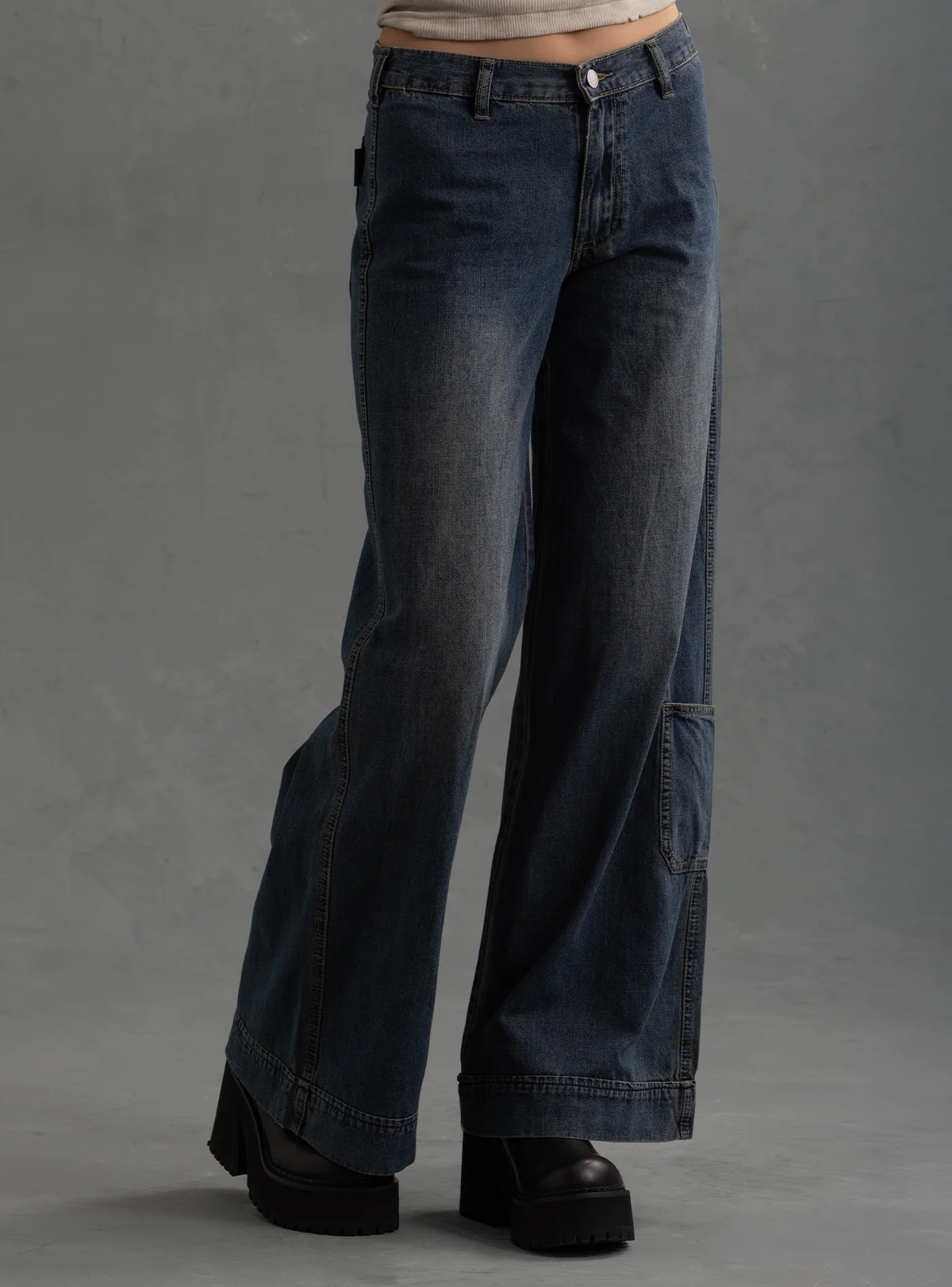 Serif Pants