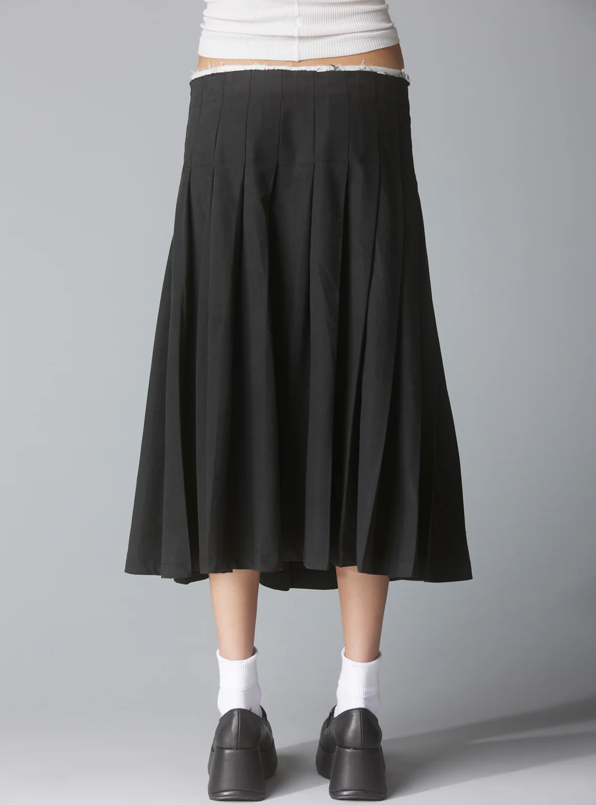 282-cinth-skirt-4.webp Cinth Skirt