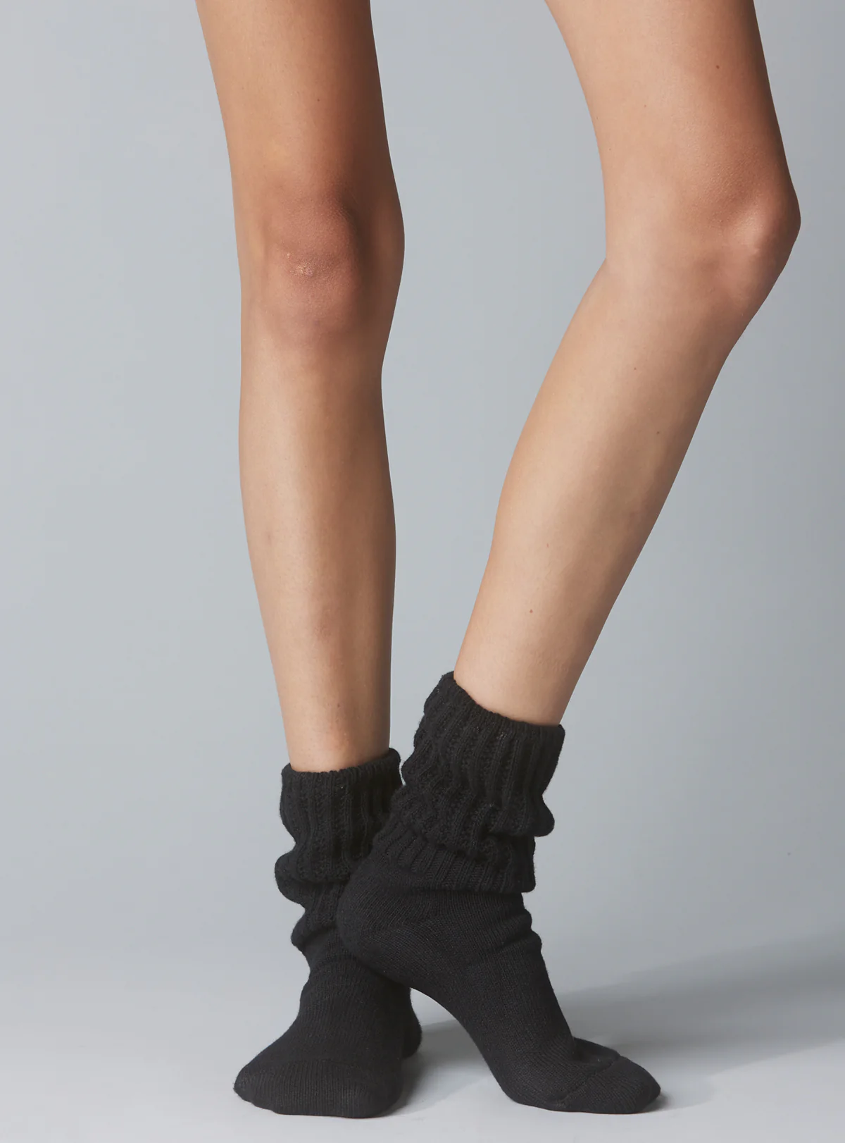 32-slouch-socks-2.webp Slouch Socks