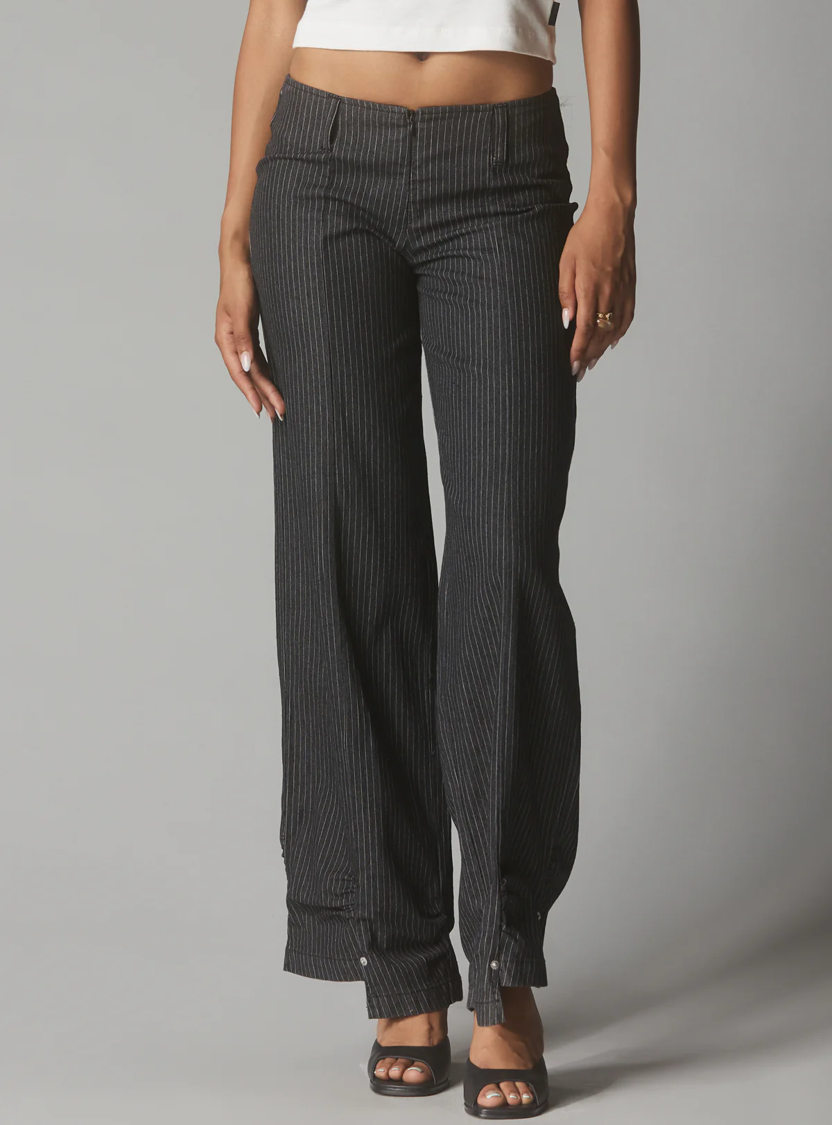 40-des-pant-1.webp Des Pant