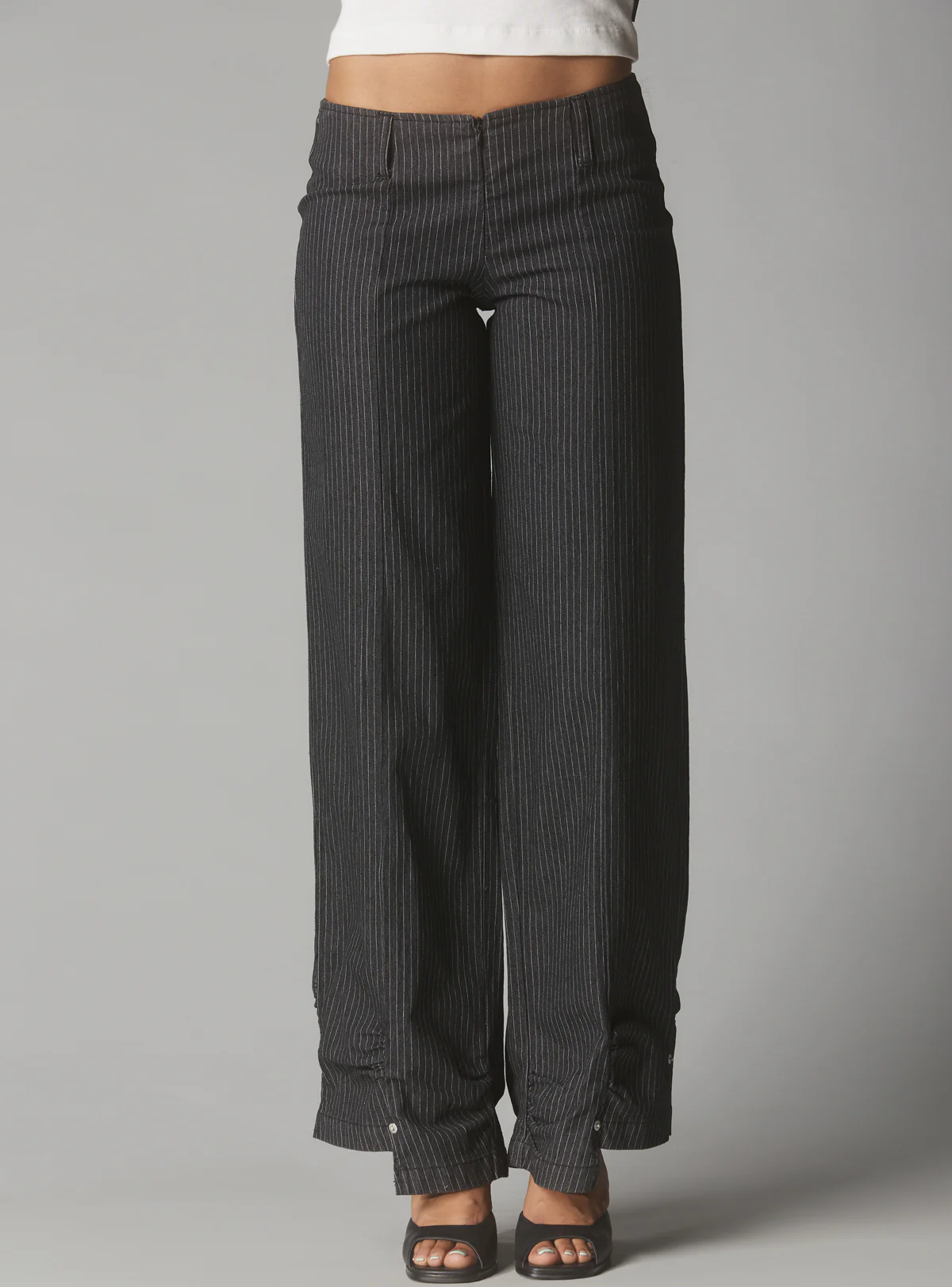 40-des-pant-3.webp Des Pant