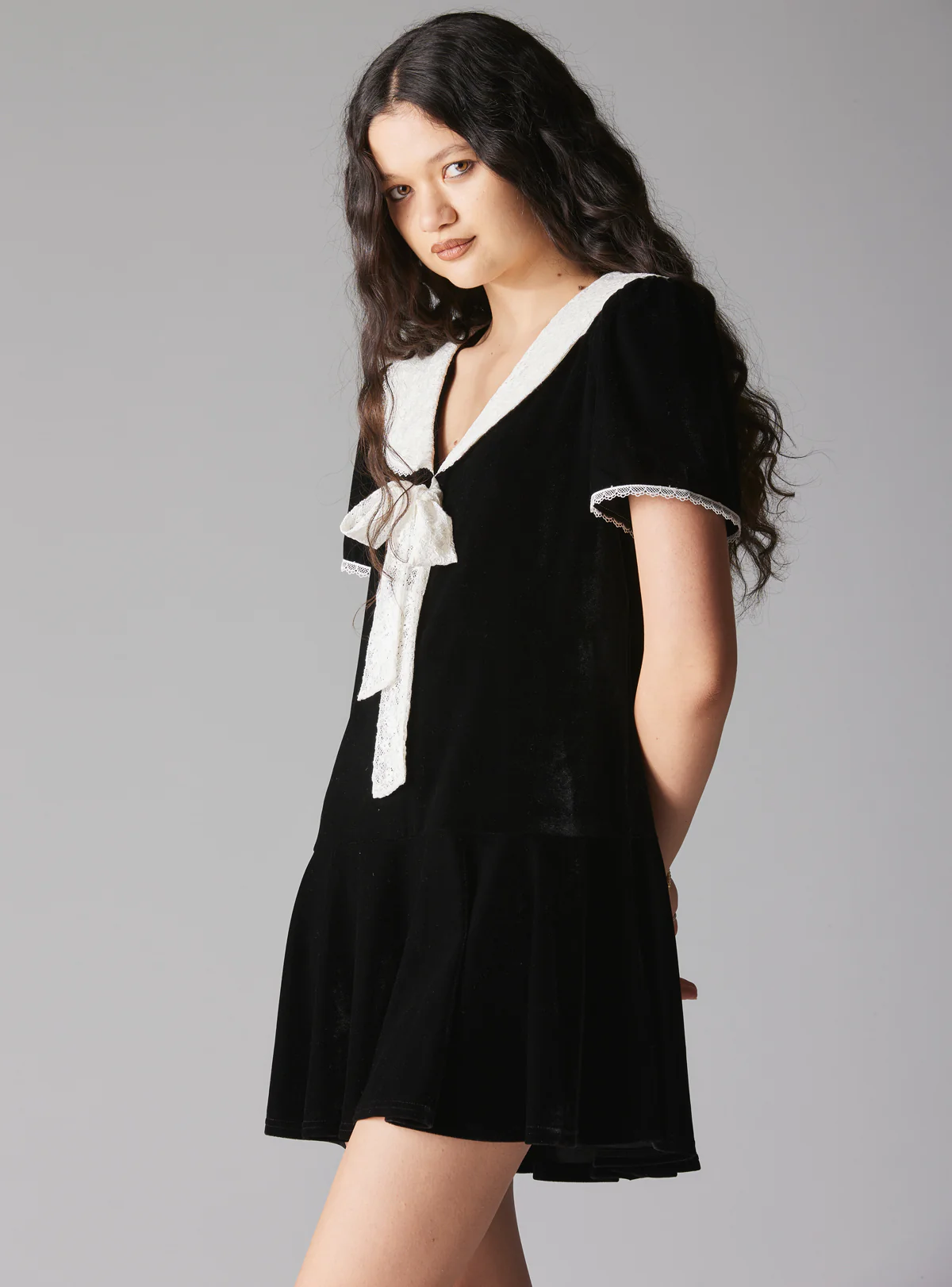74-helm-dress-3.webp Helm Dress