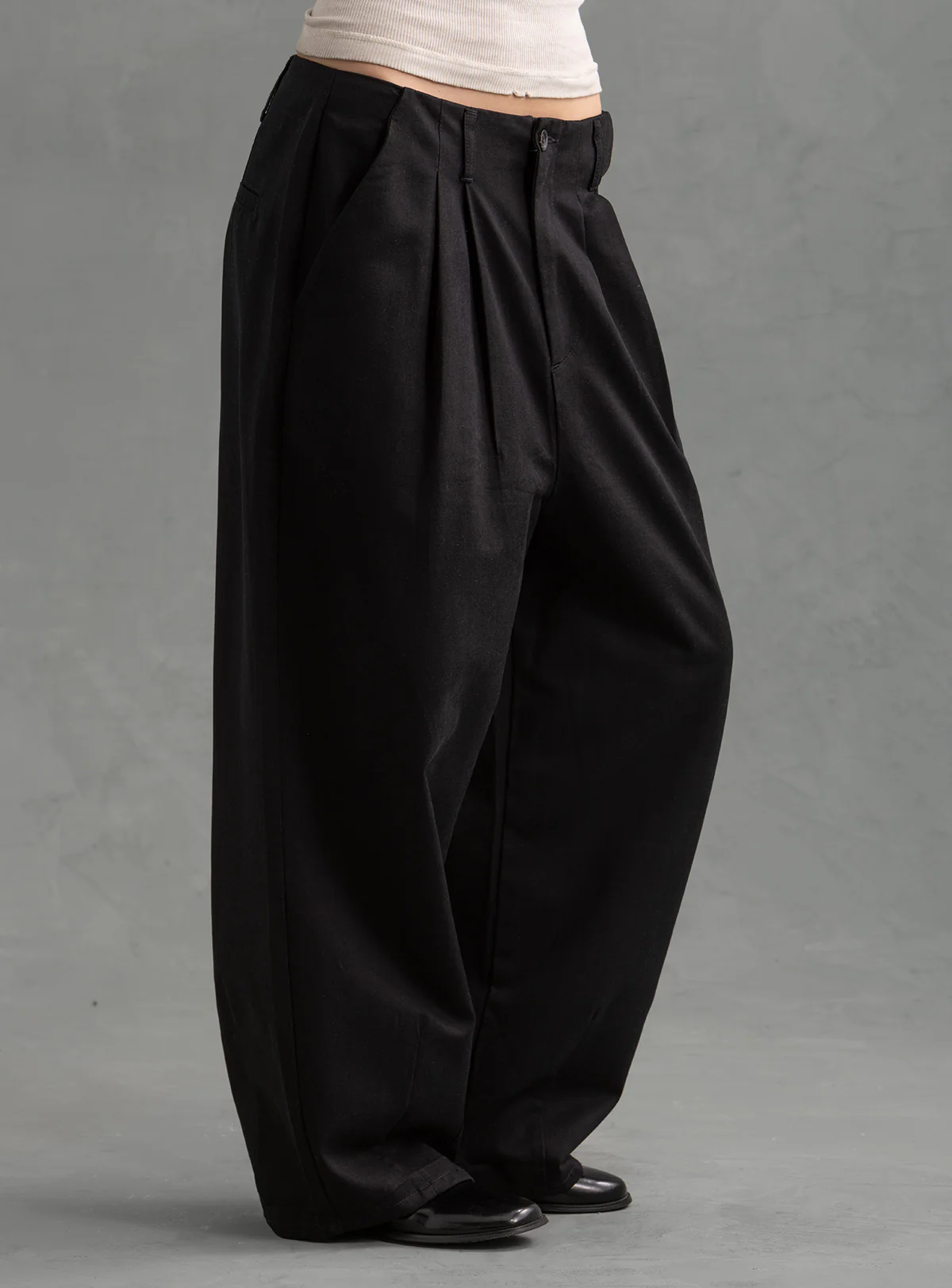 882-ender-pant-2.webp Ender Pant